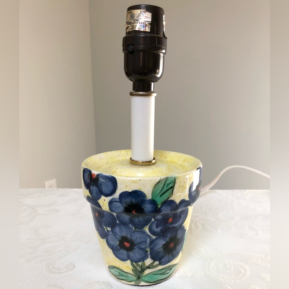Vintage Flower Pot Ceramic Lamp